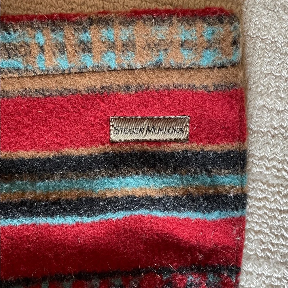 Steger Mukluks Southwestern Pattern Suede Wool Boot Covers - Red & Tan - Picture 2 of 8